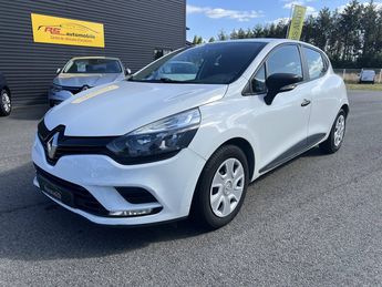  Voir détails -Renault Clio IV (B98) 1.5 dCi 75ch energy Business 5p à Quimperl (29)