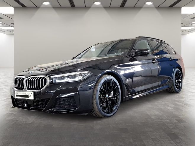 BMW Serie 5 TOURING G31 LCI 540d TwinPower Turbo xDr Noir Saphir de 2022