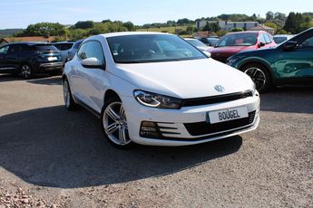  Voir détails -Volkswagen Scirocco 2L TDI SPORT 150 BOITE 6V DIESEL CAMRA  à Xertigny (88)