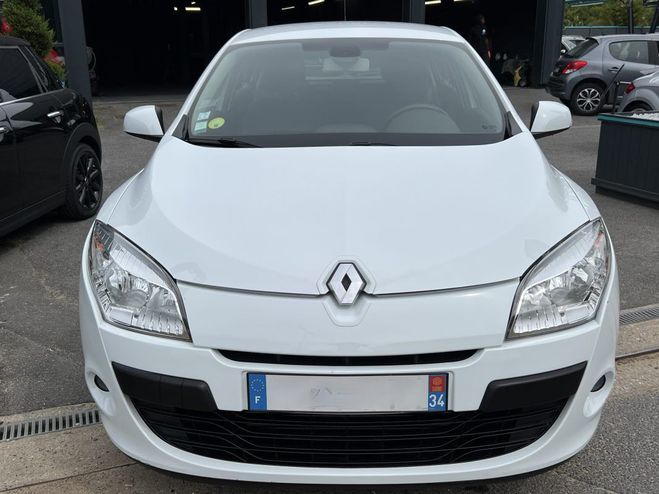 Renault Megane 3 III 1.5 DCI 110 Cv PREMIERE MAIN / BVM Blanc de 2011