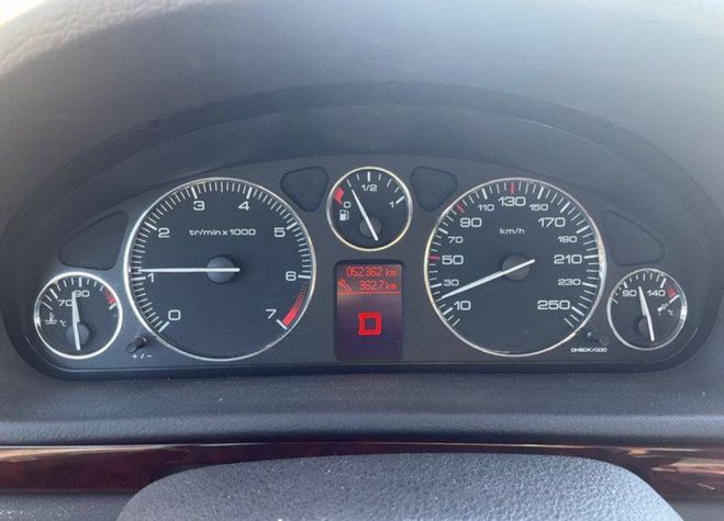 Peugeot 407 2.0 16V EXECUTIVE PACK BAA Gris de 2004
