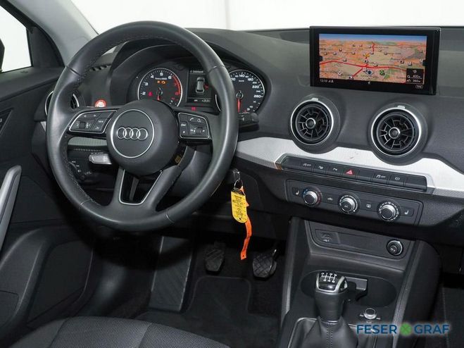 Audi Q2 1.5 TFSI S line Navi Parkassistent Gris Mtallise de 