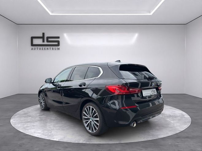 BMW Serie 1 118 i Sport Line LED Automatik SHZ PDC Noir de 