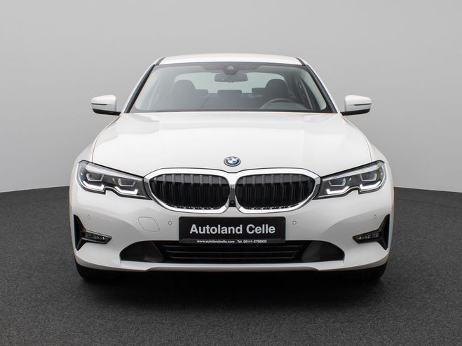 BMW Serie 3 320e 360 DAB WLAN CockPiPro DrivAssis LE Blanc de 