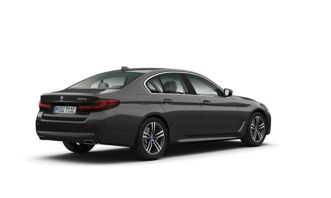 BMW Serie 5 530e Limousine LASER HuD Ambiente DA PA Gris Mtallise de 