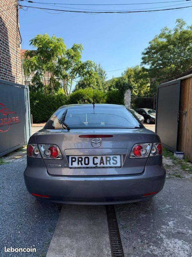 Mazda 6  Gris de 2005