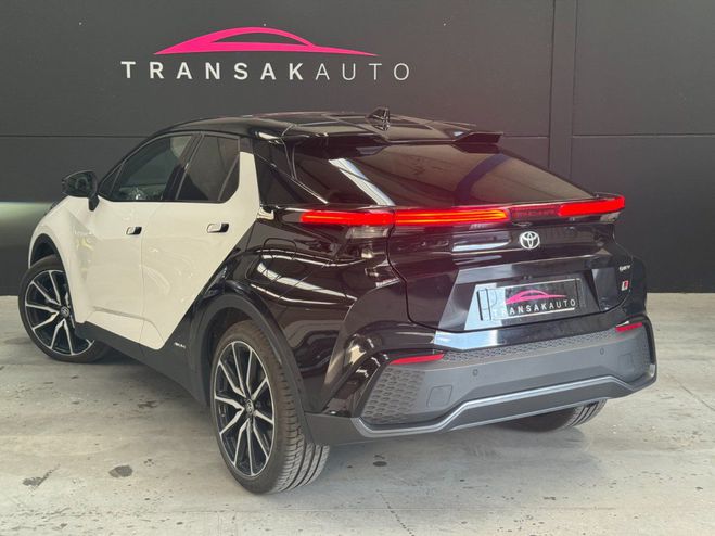 Toyota C HR HYBRIDE MY23 2.0L GR Sport 1re - FULL O Blanc de 2024