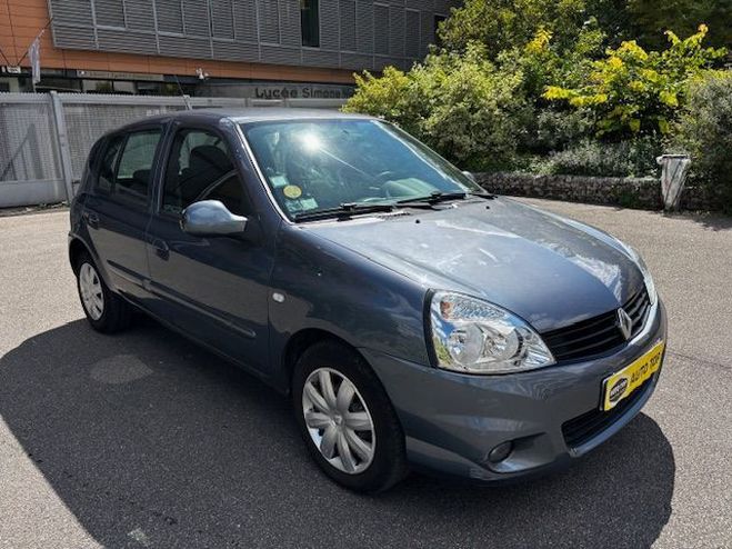Renault Clio 1.5 DCI 65CH CAMPUS.COM 5P GRIS de 2010