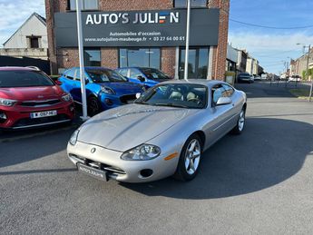  Voir détails -Jaguar XK8 4.0i V8 à Maubeuge (59)