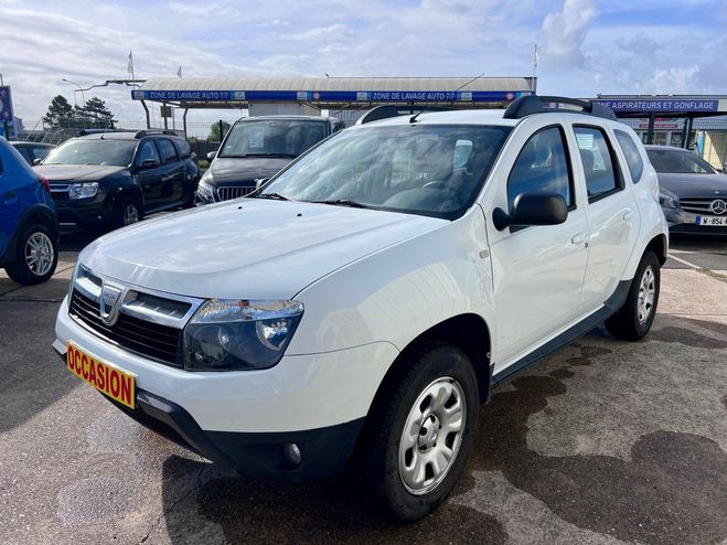 Dacia Duster 1.5 DCI 110 CH LAUREATE 4X4 4WD Blanc de 2010