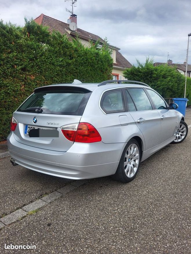 BMW Serie 3 Touring 330d TOIT OUVRANT PANORAMIQUE FU Gris de 2007