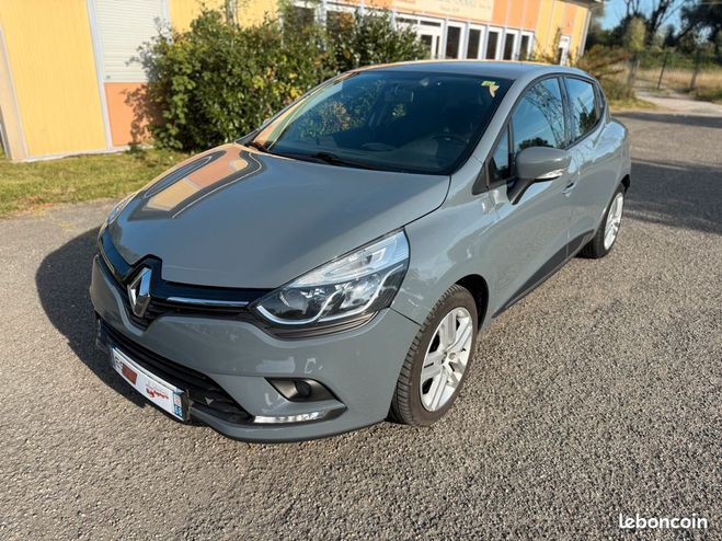 Renault Clio dci 90 zen business Gris de 2019