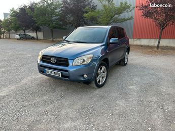  Voir détails -Toyota RAV 4 4 2.2 D-CAT 4X4 Trs Bon Etat... à Rodez (12)