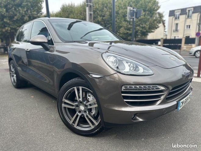 Porsche Cayenne II 3L V6 diesel 245ch BVA Marron de 2012