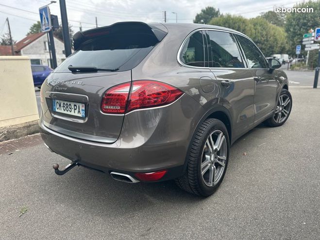Porsche Cayenne II 3L V6 diesel 245ch BVA Marron de 2012