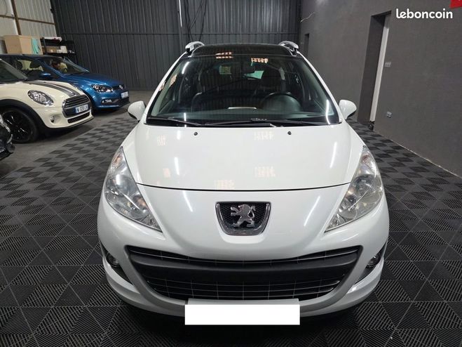 Peugeot 207 SW 1.4l 95ch Urban Move Blanc de 2013