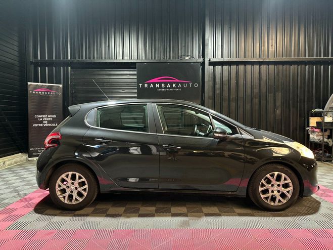 Peugeot 208 1.4 e-hdi 68ch fap bmp5 blue lion active NOIR de 2012