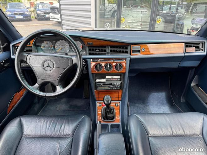 Mercedes 190 E 2.6 160CV BM5 1992 W201 (ETAT CLINIQUE Bleu de 1992