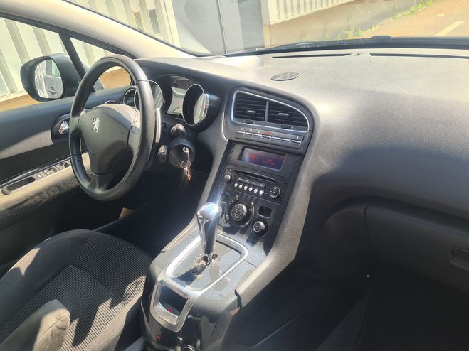 Peugeot 5008 1.6  HDI BOITE AUTO 6 CT OK Gris anthracite de 2011