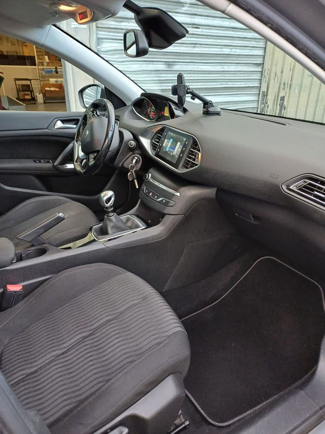Peugeot 308 1.6 HDI BUSNESS PACK CRIT 2 ct ok Gris de 2015