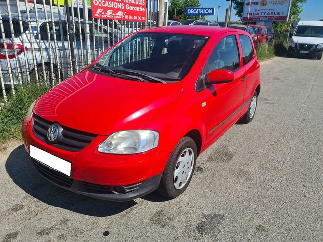 Cliquer pour voir la photo suivante Volkswagen Fox 4 CV IDEAL JEUNES PERMIS Rouge de 2006