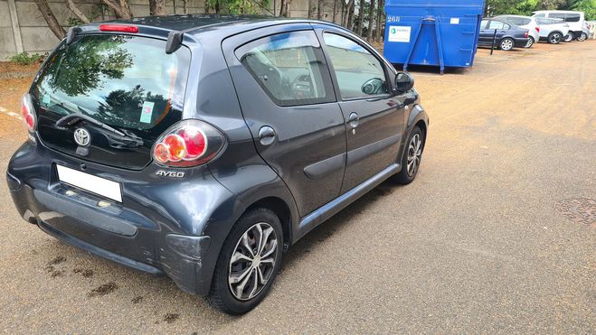 Toyota Aygo 1.0 vvti IDEAL JEUNE PERMIS Gris anthracite de 2009