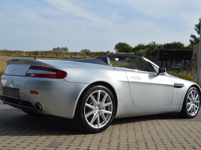 Aston martin V8 Vantage 4.3i Roadster 385 ch Suivi gris clair de 2007