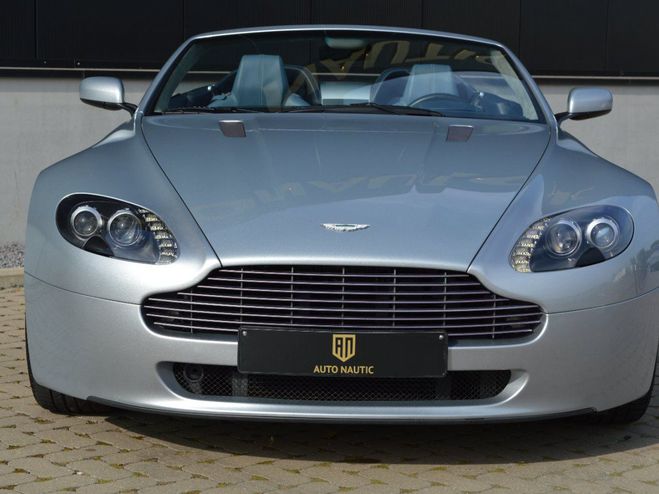 Aston martin V8 Vantage 4.3i Roadster 385 ch Suivi gris clair de 2007