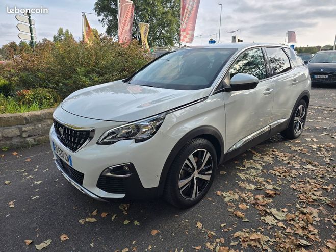 Cliquer pour voir la photo suivante Peugeot 3008 1.2L Ess 130 Allure Boite Auto 99 000km Autre de 2019