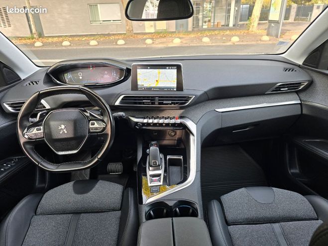 Peugeot 3008 1.2L Ess 130 Allure Boite Auto 99 000km Autre de 2019