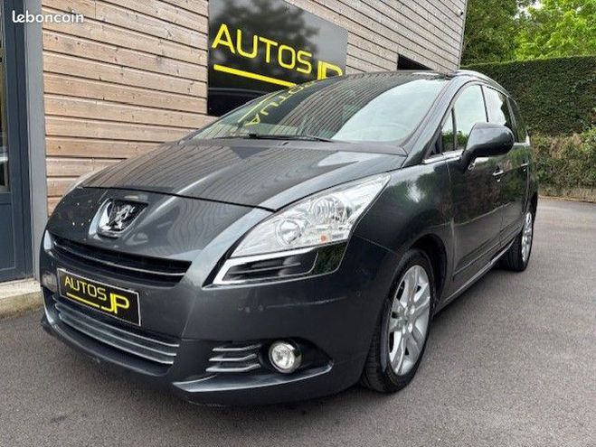 Cliquer pour voir la photo suivante Peugeot 5008 1.6 e-hdi 115 fap business pack bmp6 7pl Gris de 2013
