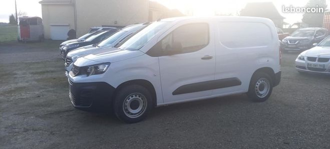 Peugeot Partner 100 CV 1 ere MAIN (belbex auto A YOLET) Blanc de 2024
