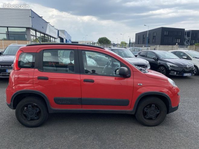 Fiat Panda 4X4 0.9 8V TWINAIR 85CH S&S WILD Rouge de 2017