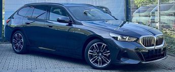  Voir détails -BMW Serie 5 TOURING G61 540d xDrive 303 ch BVA8 M Sp à  La Chapelle-des-Fougeretz (35)