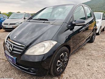  Voir détails -Mercedes Classe A A 160 cdi à Brignoles (83)