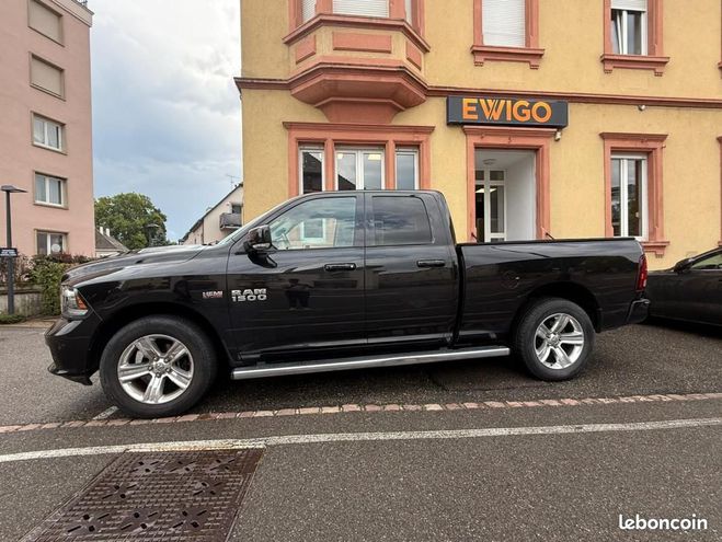 Dodge Ram 1500 QUAD CABINE 5.7 395 4WD BVA CAMERA  Noir de 2018