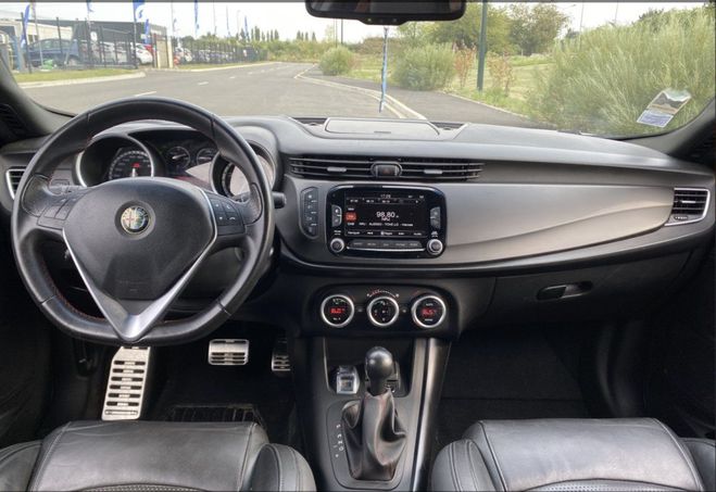 Alfa romeo Giulietta 1.4 TB MULTIAIR 170CH DCT EXCLUSIVE Gris C de 2016