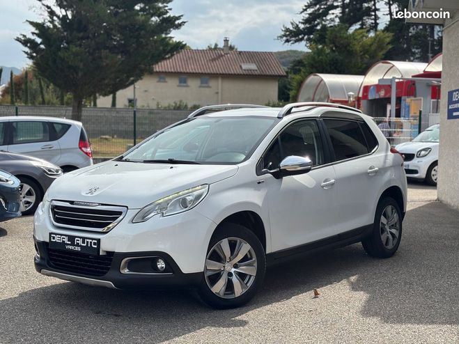 Cliquer pour voir la photo suivante Peugeot 2008 1.2 VTi 82 Style Blanc de 2015