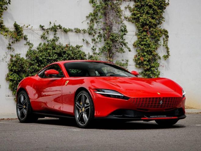 Ferrari Roma coup Rouge de 2023