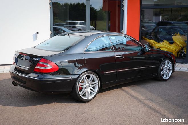 Mercedes Classe CLK Classe Benz Coup 320 V6 3.2i (209) 218c Noir de 2002