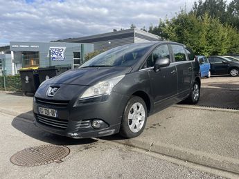  Voir détails -Peugeot 5008 1.6 HDi 1560cm3 112cv à Darntal (76)