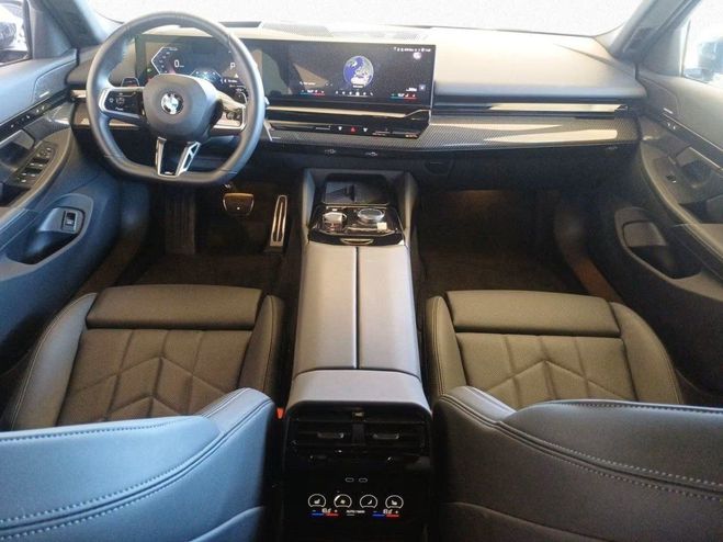 BMW Serie 5 Touring G61 520d xDrive 197 ch BVA8 M Sp Noir Saphire de 2024
