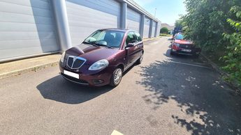 Lancia Y
