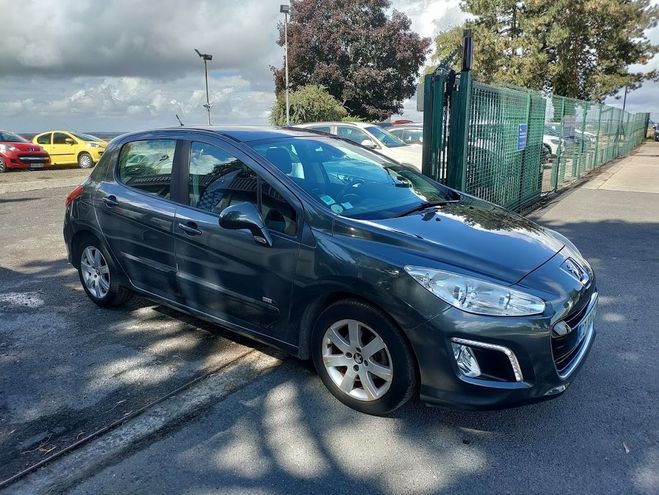 Peugeot 308 1.6 HDi 92 ACTIVE CLIM - FAIBLE KM - KIT Gris anthracite de 2013