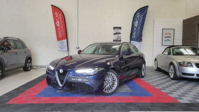 Cliquer pour voir la photo suivante Alfa romeo Giulia 2.2 180 AT8 Lusso BLEU FONCE de 2016