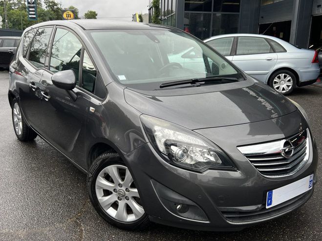 Opel Meriva B II COSMO PACK 1.7 CDTI 130 FAP TOIT PA Gris de 2010