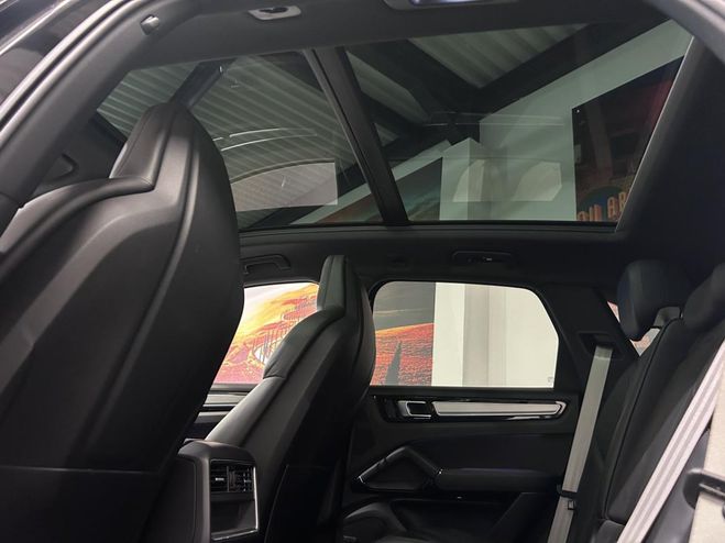 Porsche Cayenne 3.0 V6 462ch E-Hybride Platinium edition NOIR de 2022