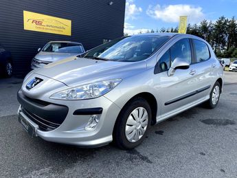  Voir détails -Peugeot 308 1.6 e-HDi112 FAP Active 5p à Quimperl (29)