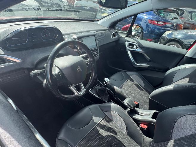 Peugeot 2008  1.6 BlueHDi 120ch SetS BVM6 Allure Busi NOIR de 2017