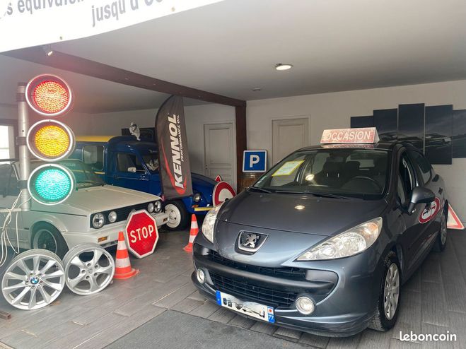 Peugeot 207 1.4 VTI 16V 95 Premium 5 Portes Gris de 2008